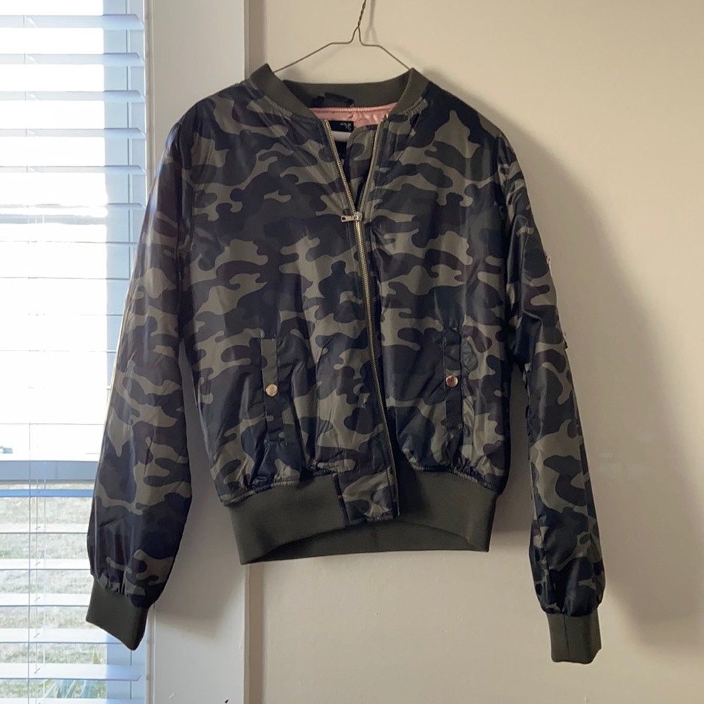 Camo bomber jacket